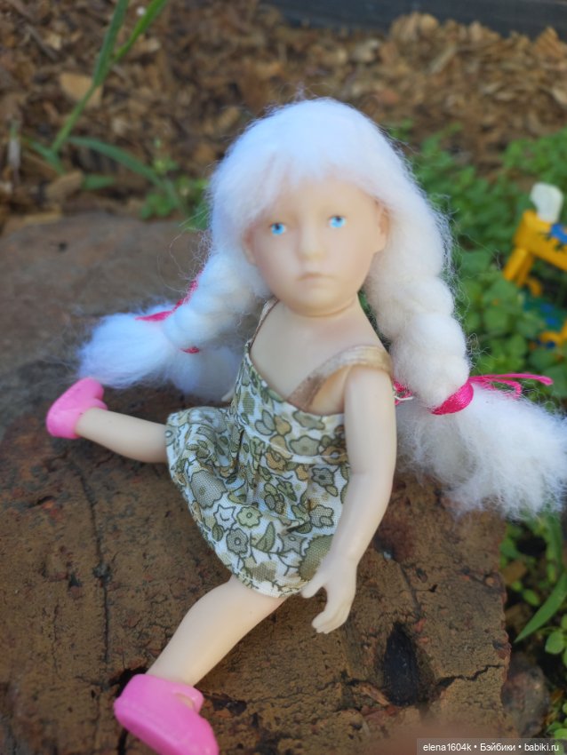 Авелия и Лилечка на прогулке (фото 9)