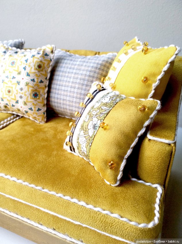 Диван, плед, подушки 1:6 — Мебель для кукол и домиков: фото (фото 4)