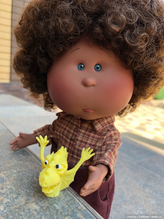 Смена имиджа — Куклы Nines d'Onil (Нинес): Миа (Mia)