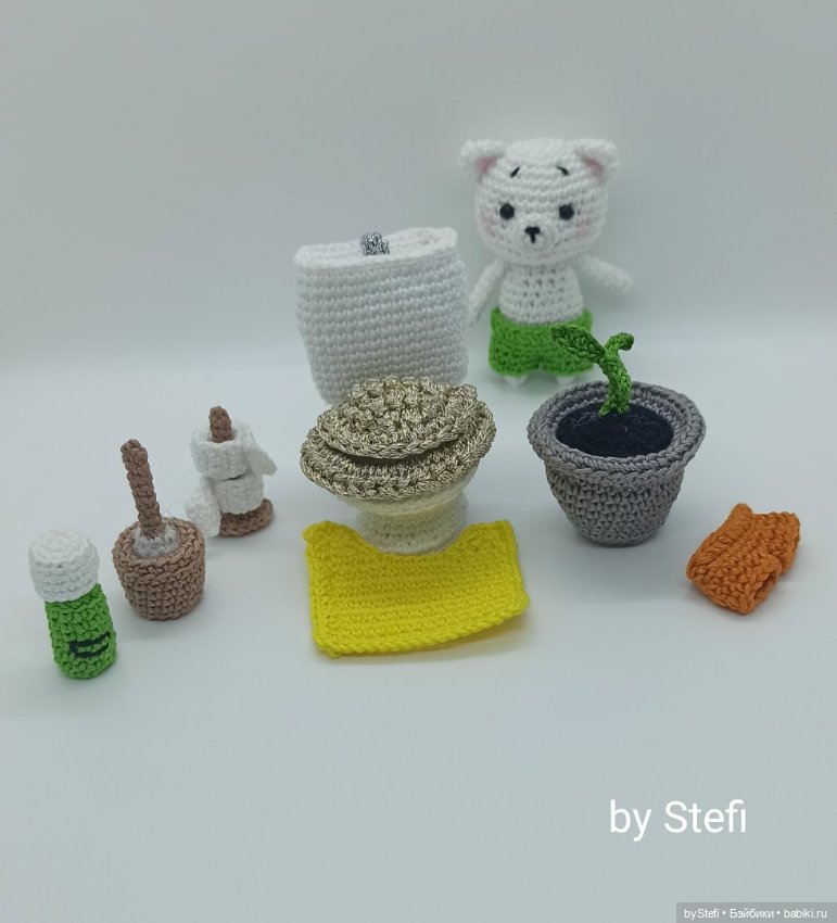 Покажу ещё один наборчик. Мишка и его трон