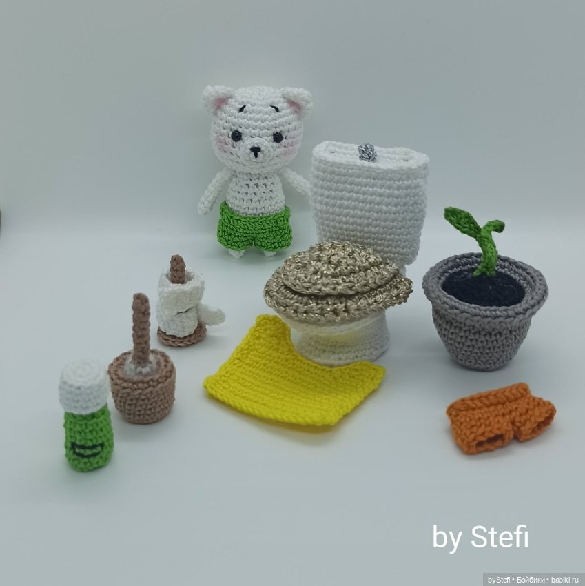 Покажу ещё один наборчик. Мишка и его трон