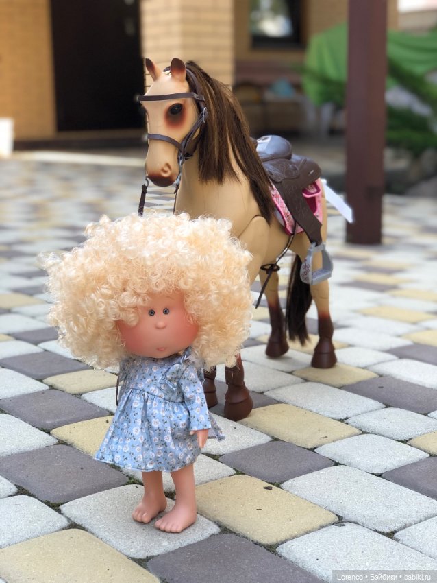 Будёновка — Куклы Nines d'Onil (Нинес): Миа (Mia) (фото 2)