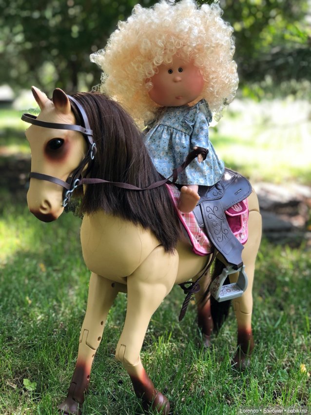 Будёновка — Куклы Nines d'Onil (Нинес): Миа (Mia)