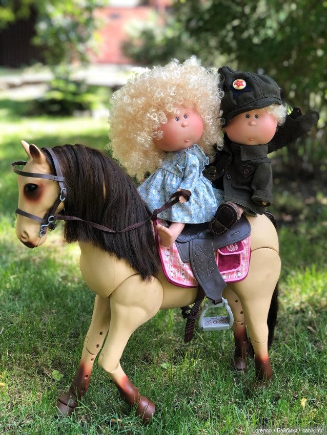 Будёновка — Куклы Nines d'Onil (Нинес): Миа (Mia)