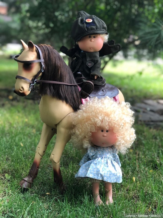 Будёновка — Куклы Nines d'Onil (Нинес): Миа (Mia)