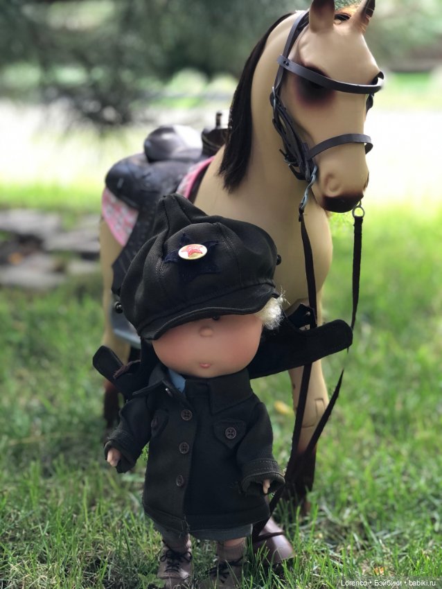 Будёновка — Куклы Nines d'Onil (Нинес): Миа (Mia)