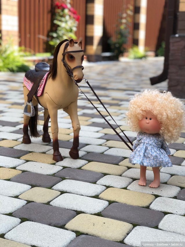 Будёновка — Куклы Nines d'Onil (Нинес): Миа (Mia) (фото 4)