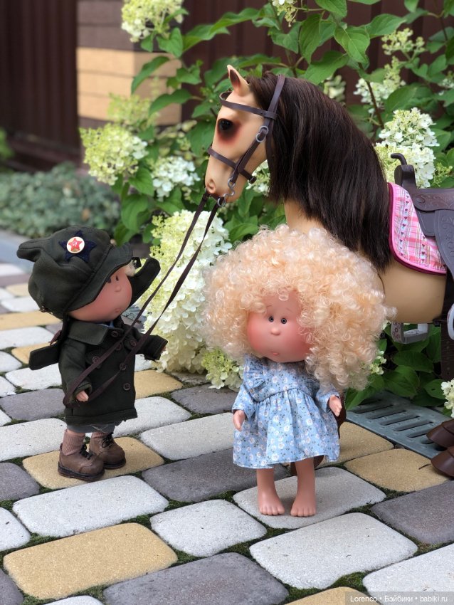 Будёновка — Куклы Nines d'Onil (Нинес): Миа (Mia)
