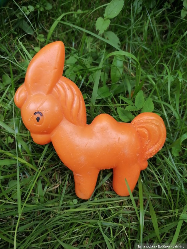 Далеко, далеко на лугу пасутся ко