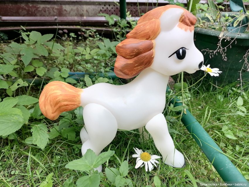 Далеко, далеко на лугу пасутся ко