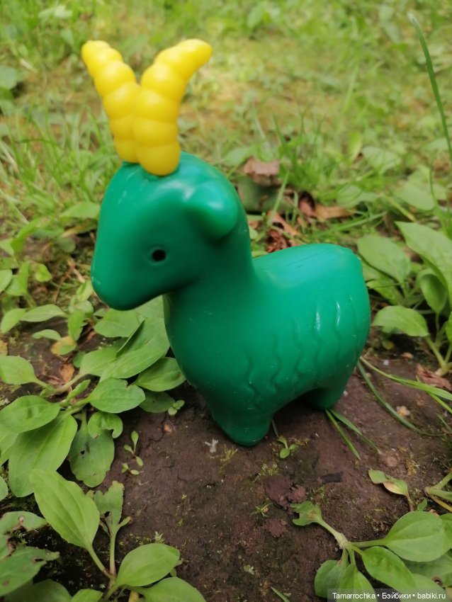 Далеко, далеко на лугу пасутся ко