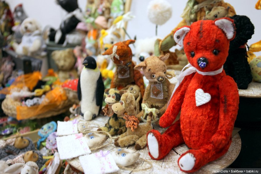 Плюшевая милота Натилии Халикеевой на выставке «Праздник кукол. Кремль в Измайлово» 16.07 – 14.08 2022 года