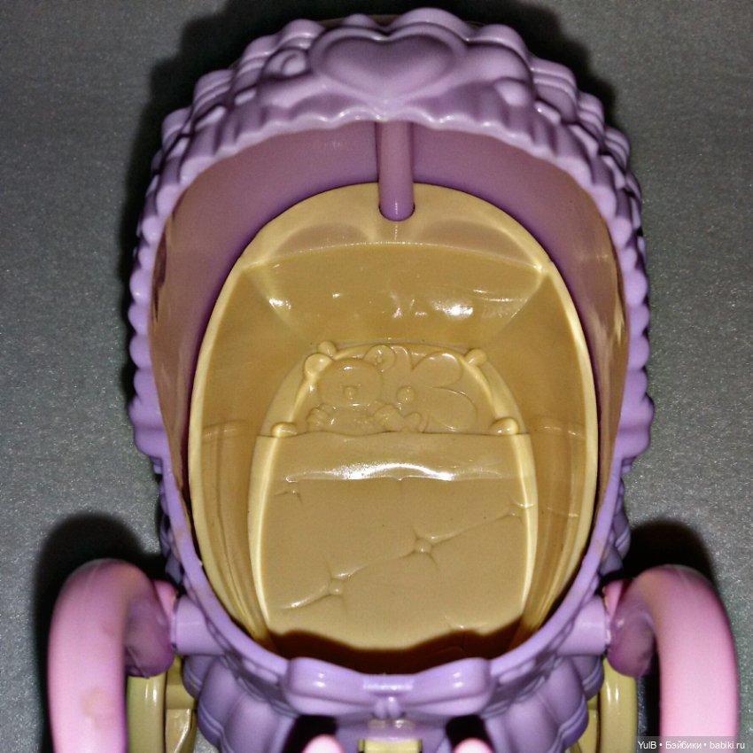 ...Кроватка, шкаф и коляска (фото 6)