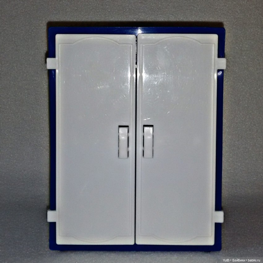 ...Кроватка, шкаф и коляска (фото 8)