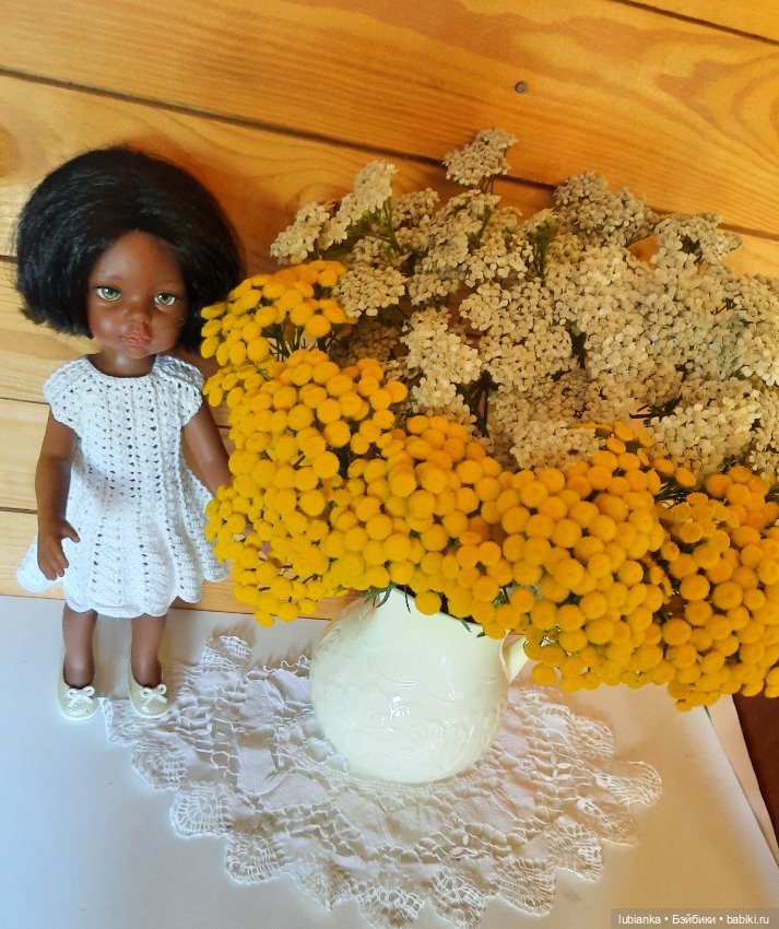 Просто белое платье и просто букет (фото 9)