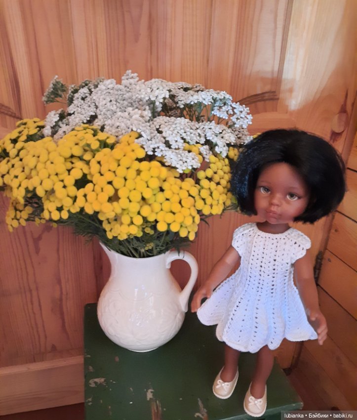 Просто белое платье и просто букет (фото 4)