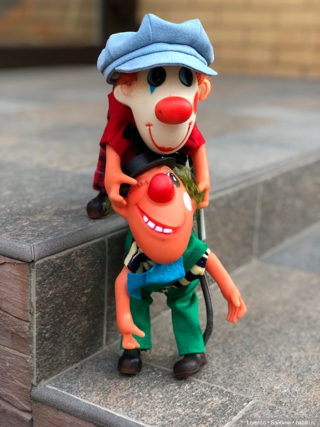 Цирк уехал, а клоуны остались у Lorenco