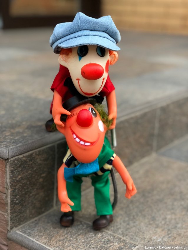 Цирк уехал, а клоуны остались у Lorenco