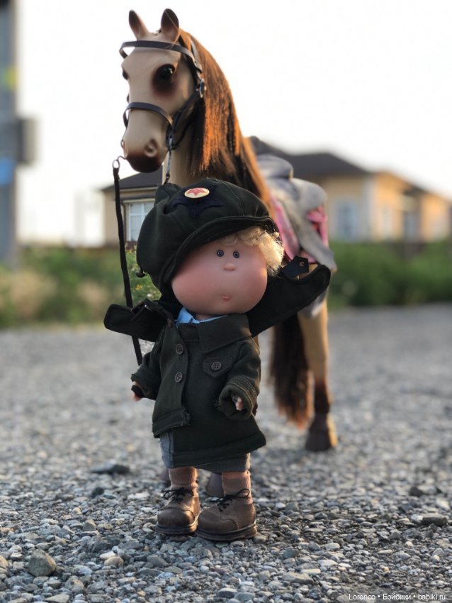 В поле с конём. Один из Д'онилов