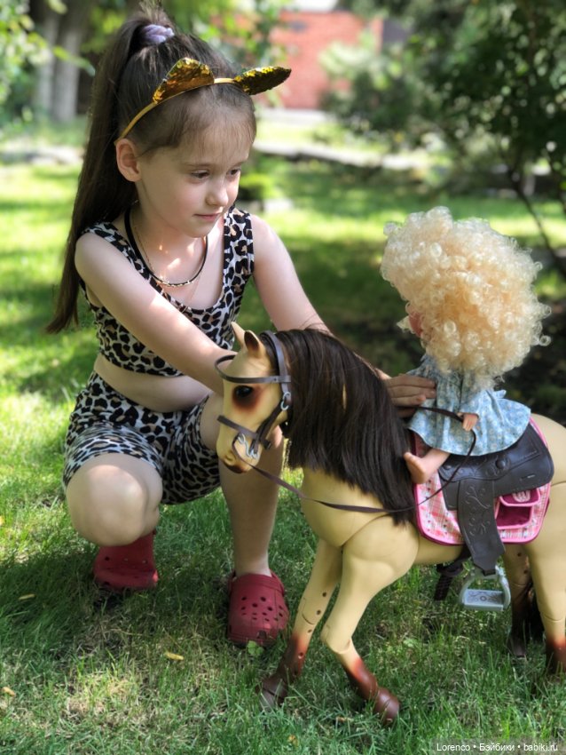 В поле с конём. Один из Д'онилов