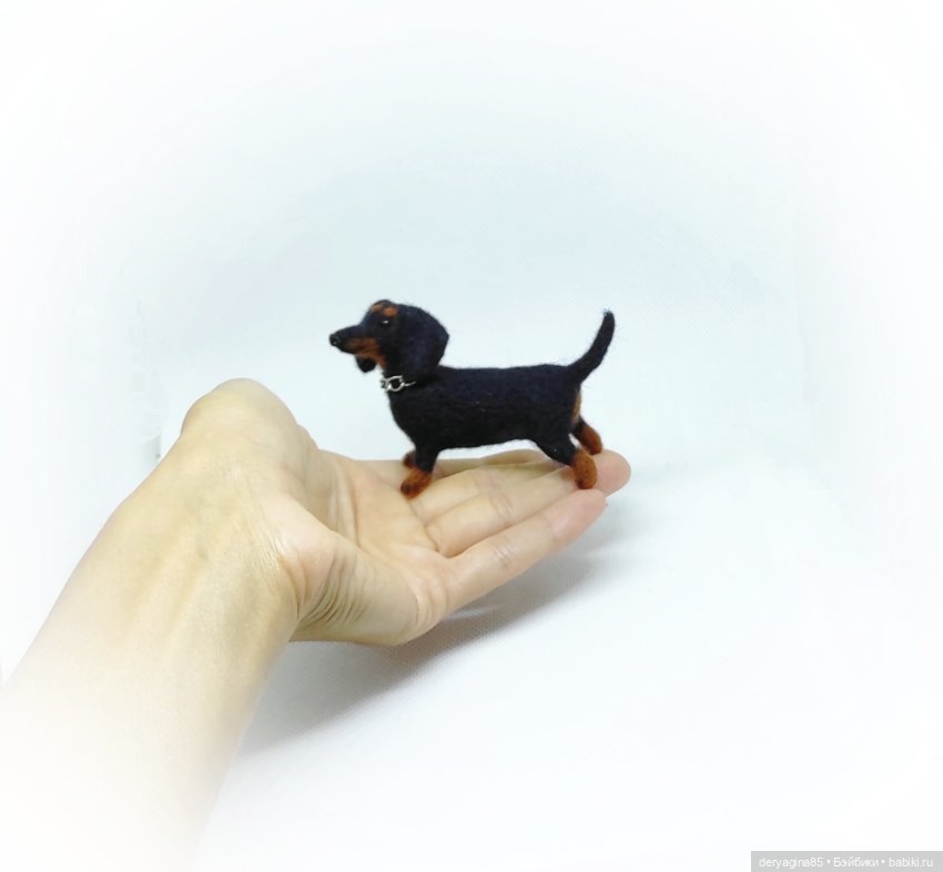 Мини таксочка — Валяные игрушки из шерсти: сухое валяние (фото 6)