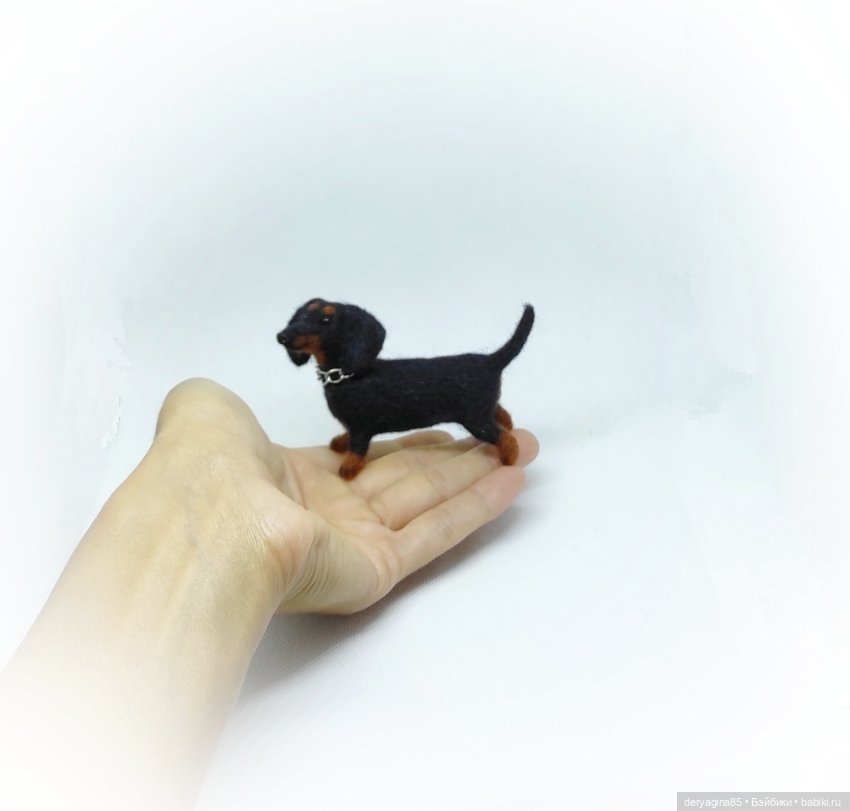 Мини таксочка — Валяные игрушки из шерсти: сухое валяние (фото 7)