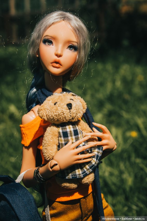 Собирается уезжать или всё-таки решила остаться (фото 4)