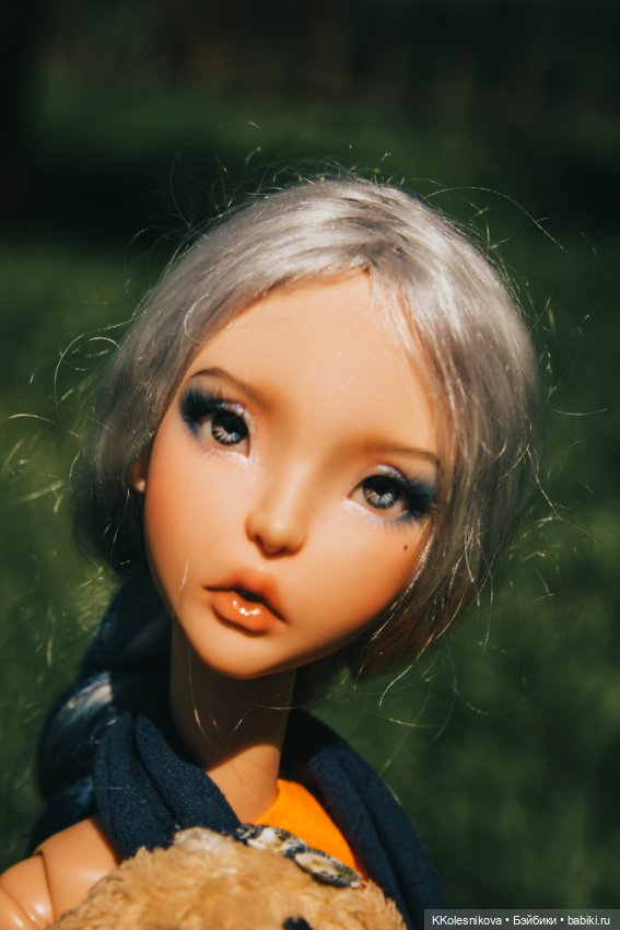 Собирается уезжать или всё-таки решила остаться (фото 5)