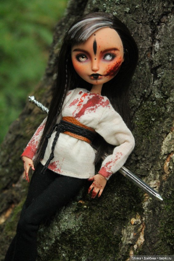 После боя — ООАК Monster High и Ever After High: репейнт