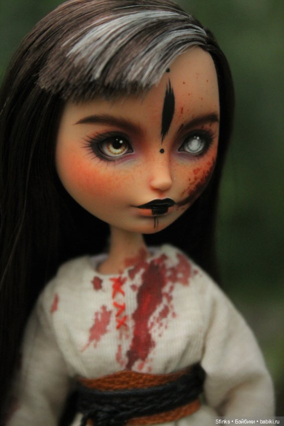 После боя — ООАК Monster High и Ever After High: репейнт