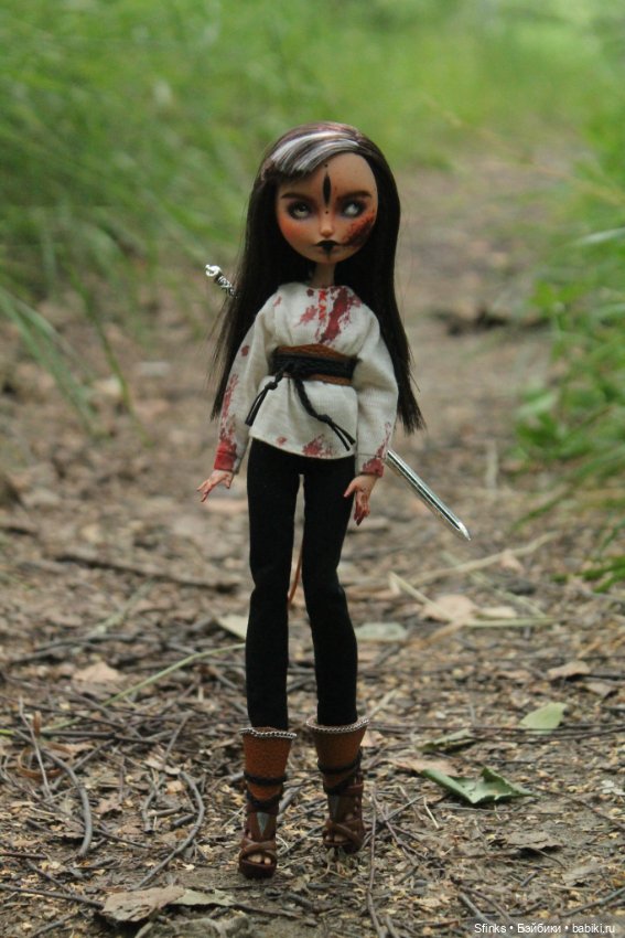 После боя — ООАК Monster High и Ever After High: репейнт