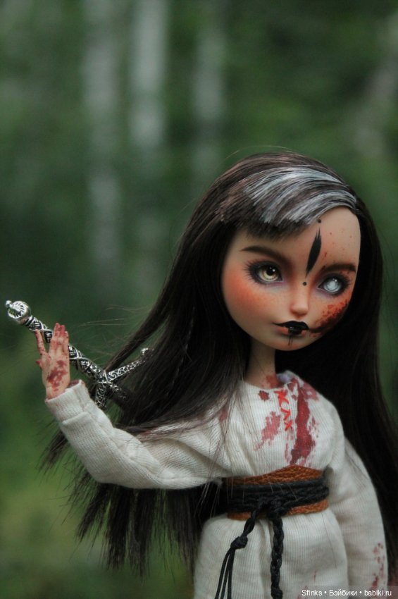 После боя — ООАК Monster High и Ever After High: репейнт