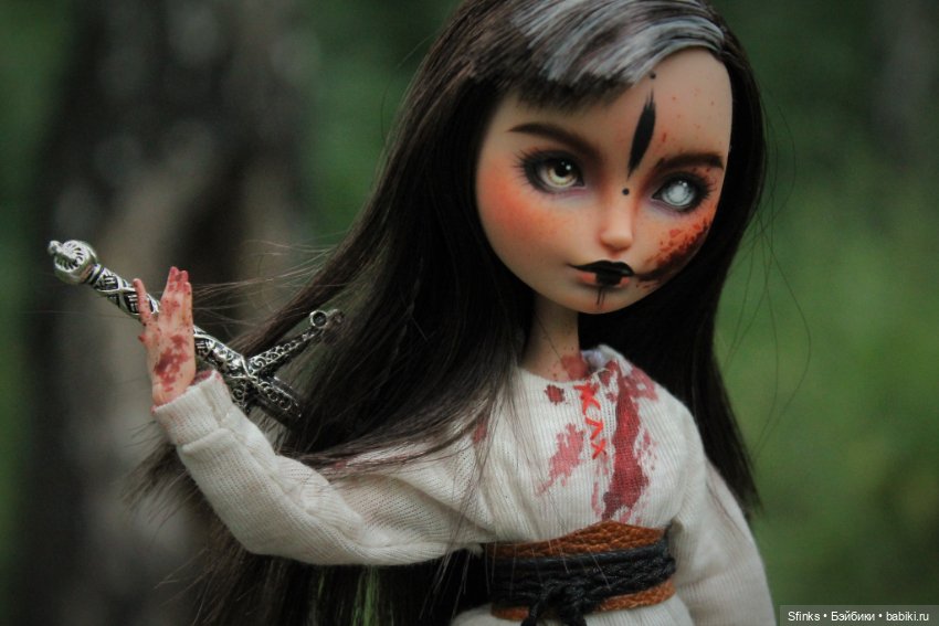 После боя — ООАК Monster High и Ever After High: репейнт