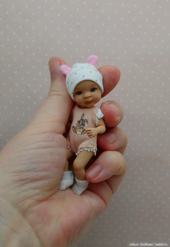 Кнопочка. Ростик 9 см — Авторские миниатюрные куклы: лепка (фото 8)
