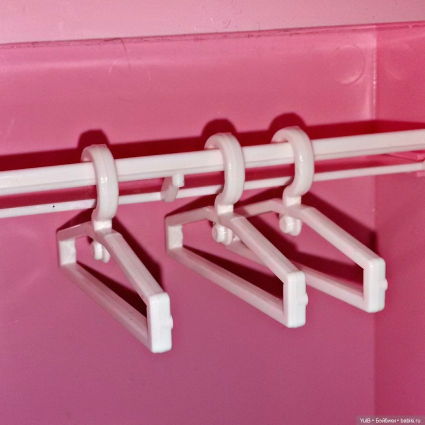 ...Про наборы с кукольной мебелью