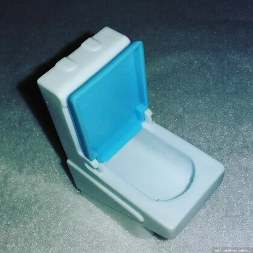 ...Много мебели — Интересные игрушки и фигурки (разное): редкие