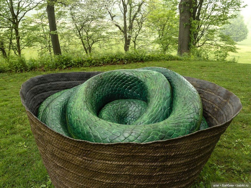 Мифические существа скульптора Вонгечи Муту (Wangechi Mutu) в арт-центре Storm King (фото 9)