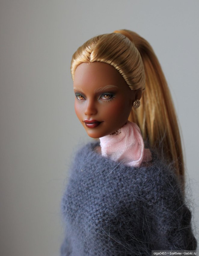 Темнокожая и золотоволосая (фото 4)