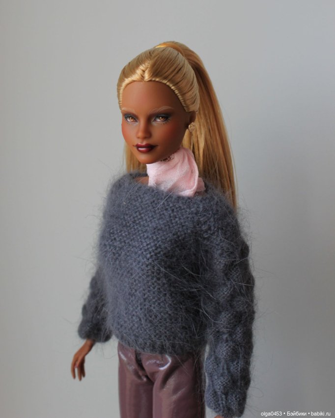 Темнокожая и золотоволосая (фото 3)