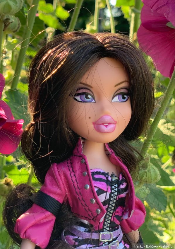 Парочка Братц — Куклы Bratz (Братц) и Moxie Girlz: MGA