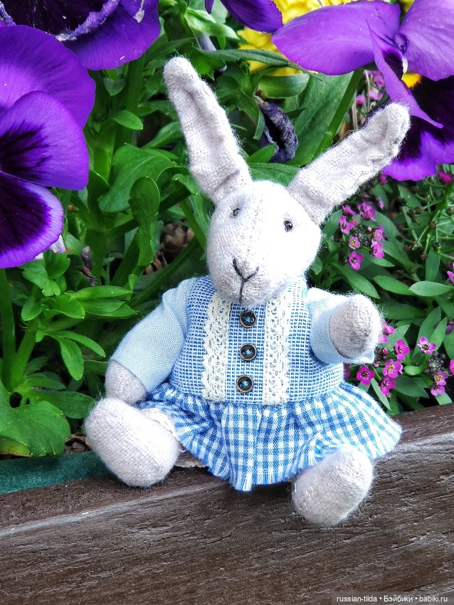 Ладошечные зайчики-талисманчики