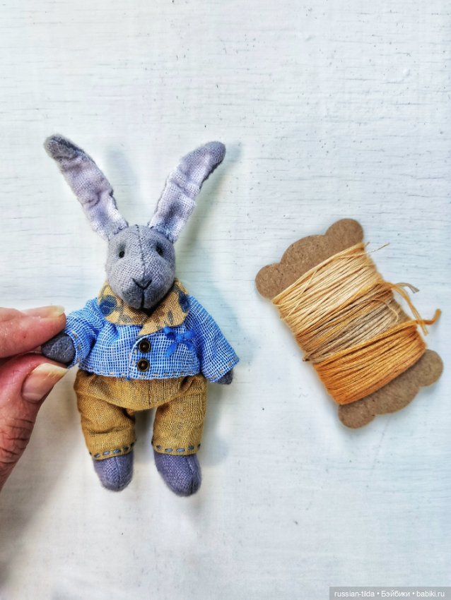 Ладошечные зайчики-талисманчики