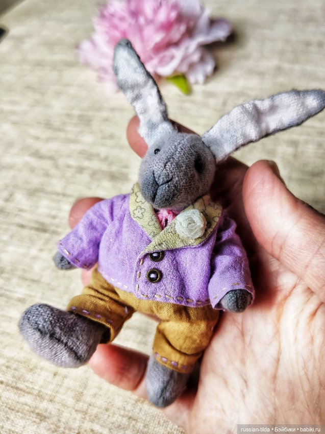 Ладошечные зайчики-талисманчики