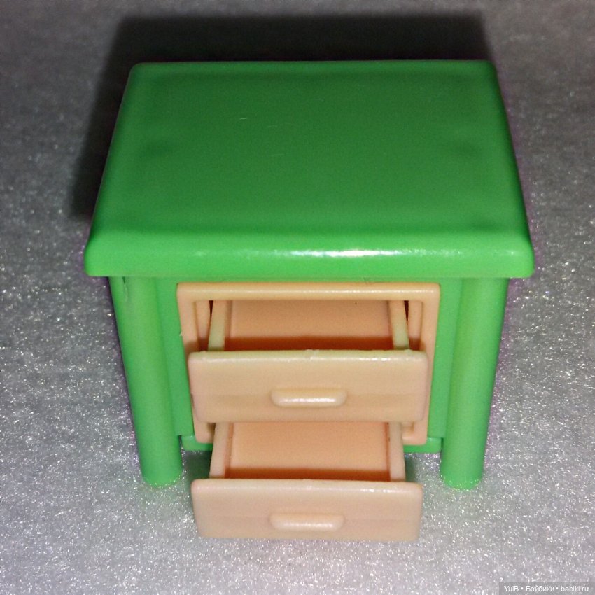 ...Много мебели — Интересные игрушки и фигурки (разное): редкие