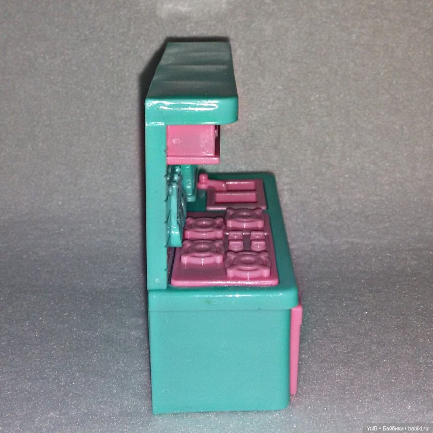 ...Много мебели — Интересные игрушки и фигурки (разное): редкие