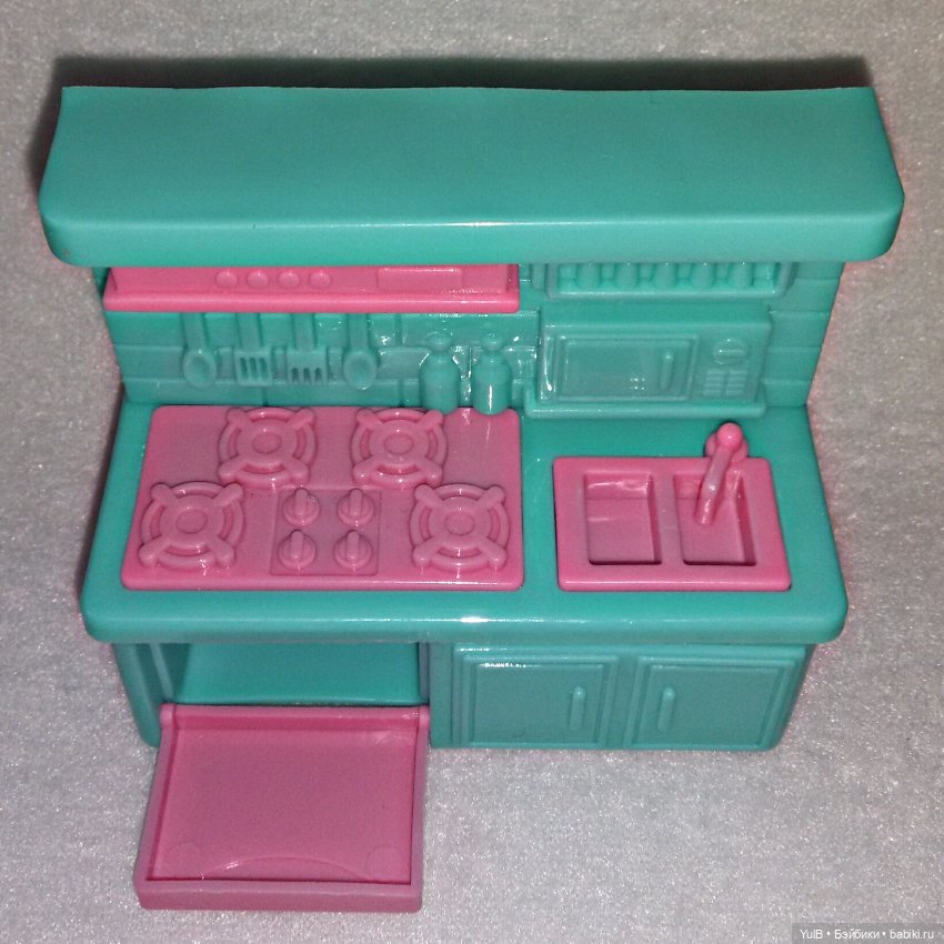 ...Много мебели — Интересные игрушки и фигурки (разное): редкие