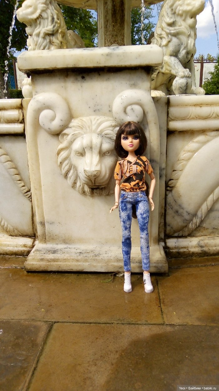 Тристен в парке. Мокси Тинз, Moxie Teens