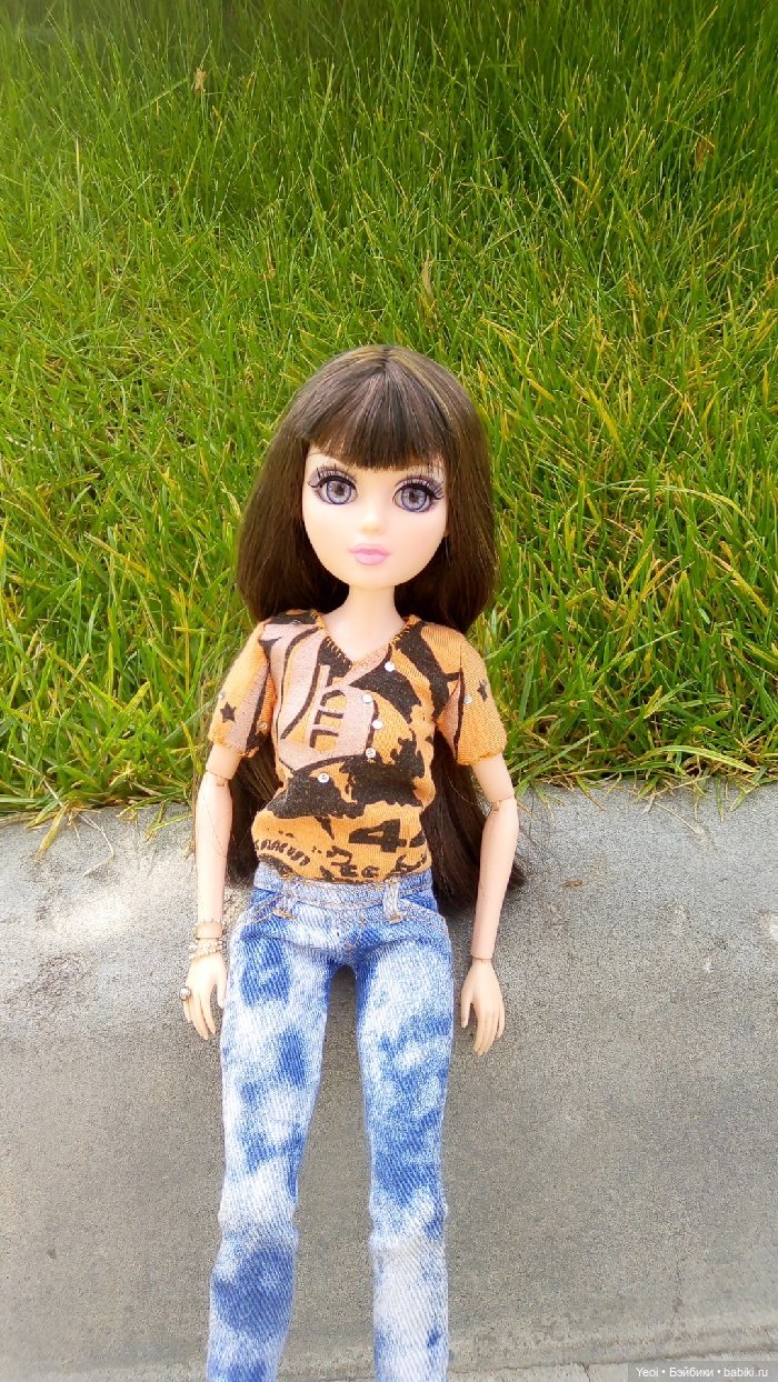 Тристен в парке. Мокси Тинз, Moxie Teens