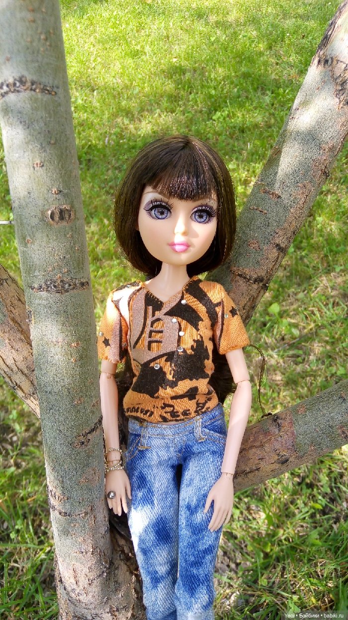 Тристен в парке. Мокси Тинз, Moxie Teens