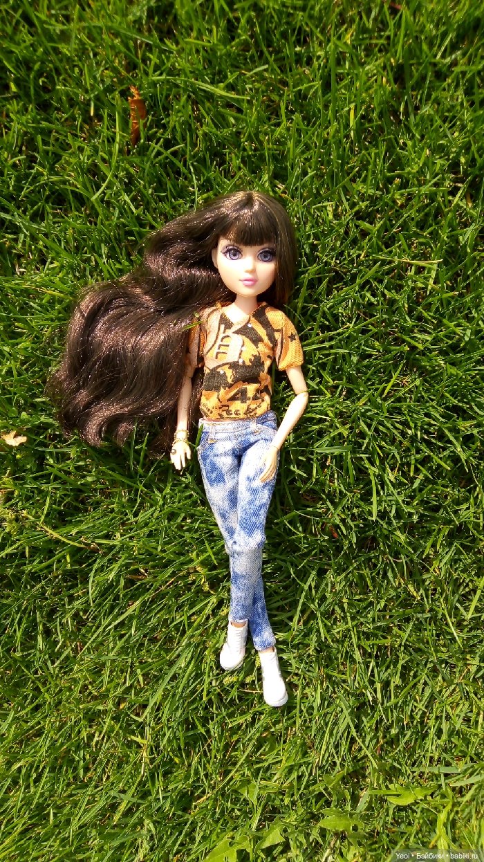 Тристен в парке. Мокси Тинз, Moxie Teens